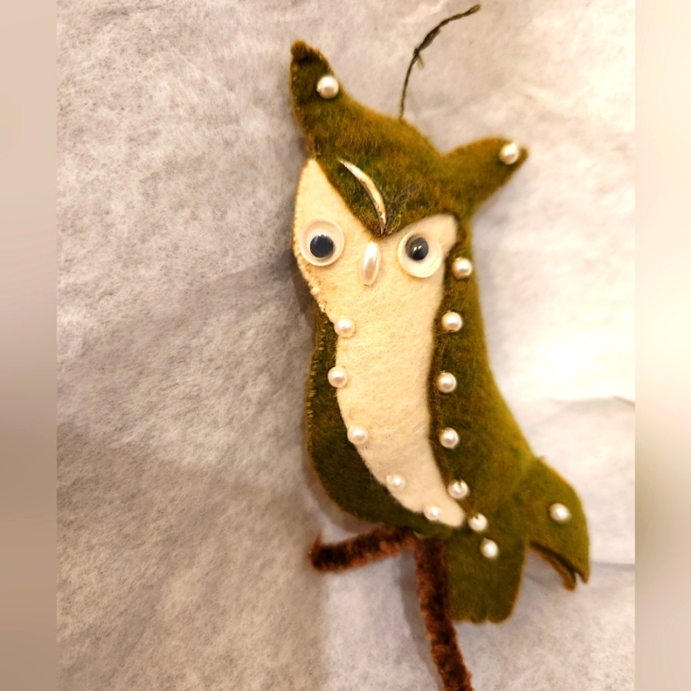 Retro Pinned Beaded Felt Owl Ornament